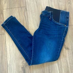 3/$20 Isabel Maternity Skinny jeans like new! Size 4/27R